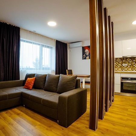 Bliss Inn Tunari Voluntari エクステリア 写真