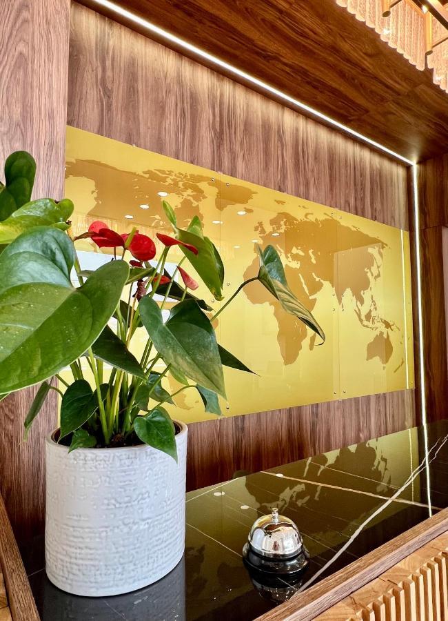 Bliss Inn Tunari Voluntari エクステリア 写真