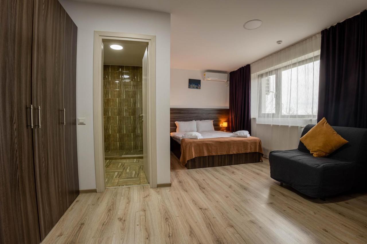 Bliss Inn Tunari Voluntari エクステリア 写真