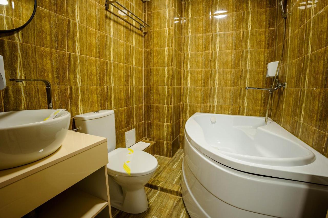 Bliss Inn Tunari Voluntari エクステリア 写真
