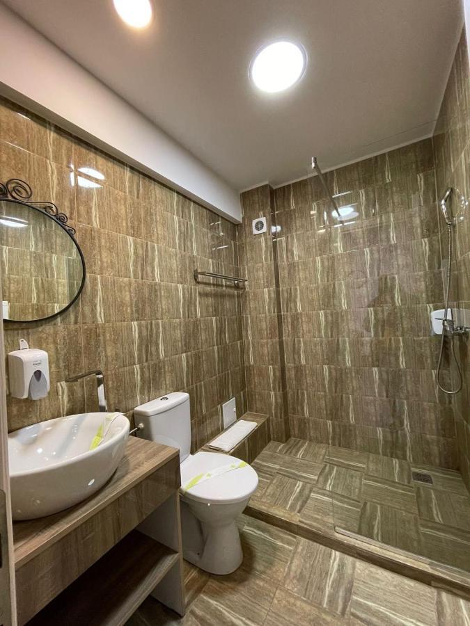 Bliss Inn Tunari Voluntari エクステリア 写真