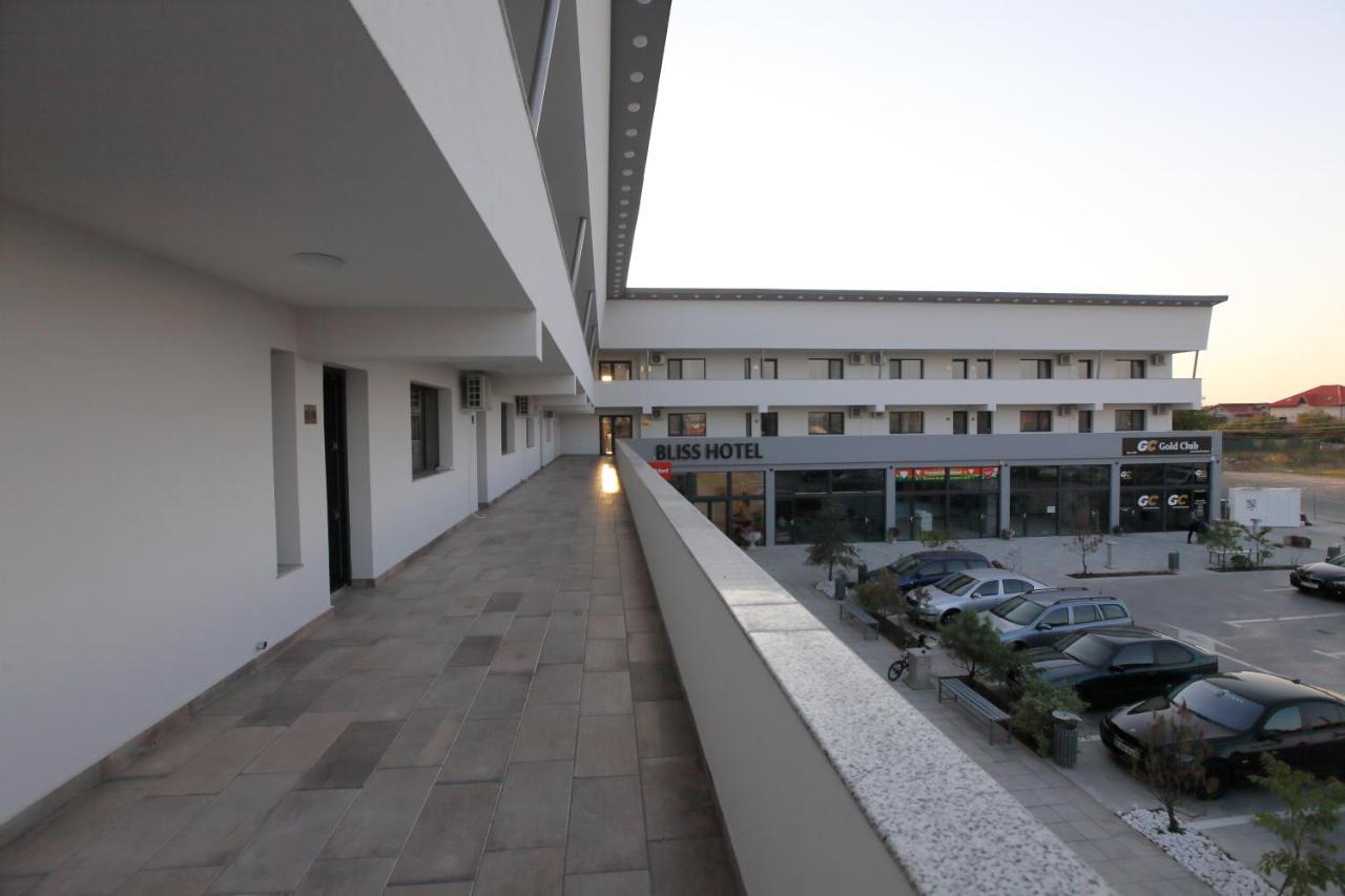 Bliss Inn Tunari Voluntari エクステリア 写真